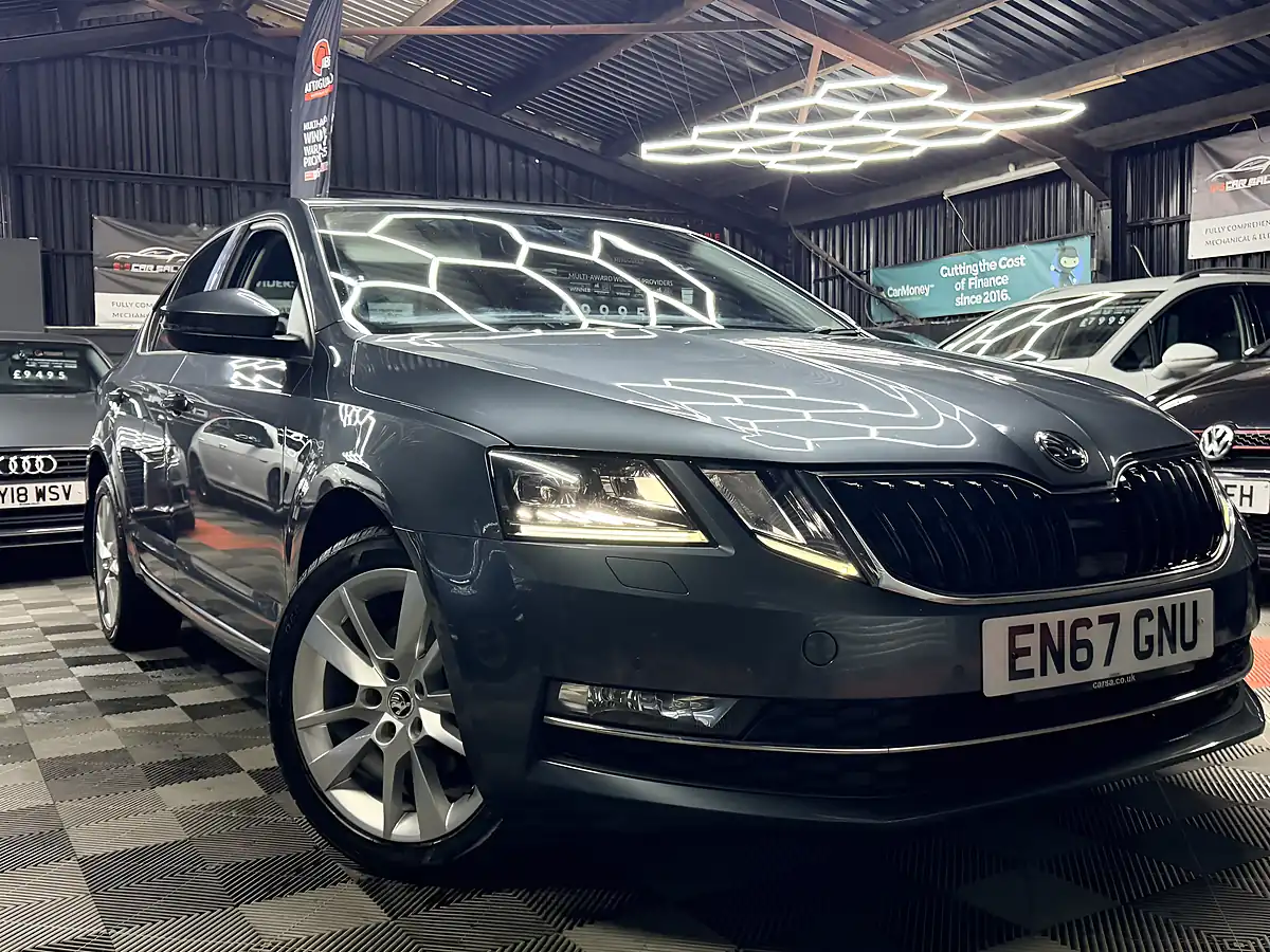 Used 2017 Skoda Octavia Se L Grey - Interior and Exterior details 2