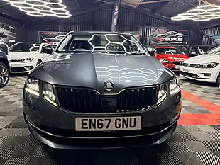 Used 2017 Skoda Octavia Se L Grey - Interior and Exterior details 3