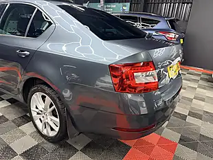 Used 2017 Skoda Octavia Se L Grey - Interior and Exterior details 5