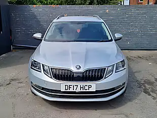 Used 2017 Skoda Octavia Se L Silver - Interior and Exterior details 4