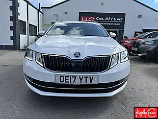 Used 2017 Skoda Octavia Se L White - Interior and Exterior details 4