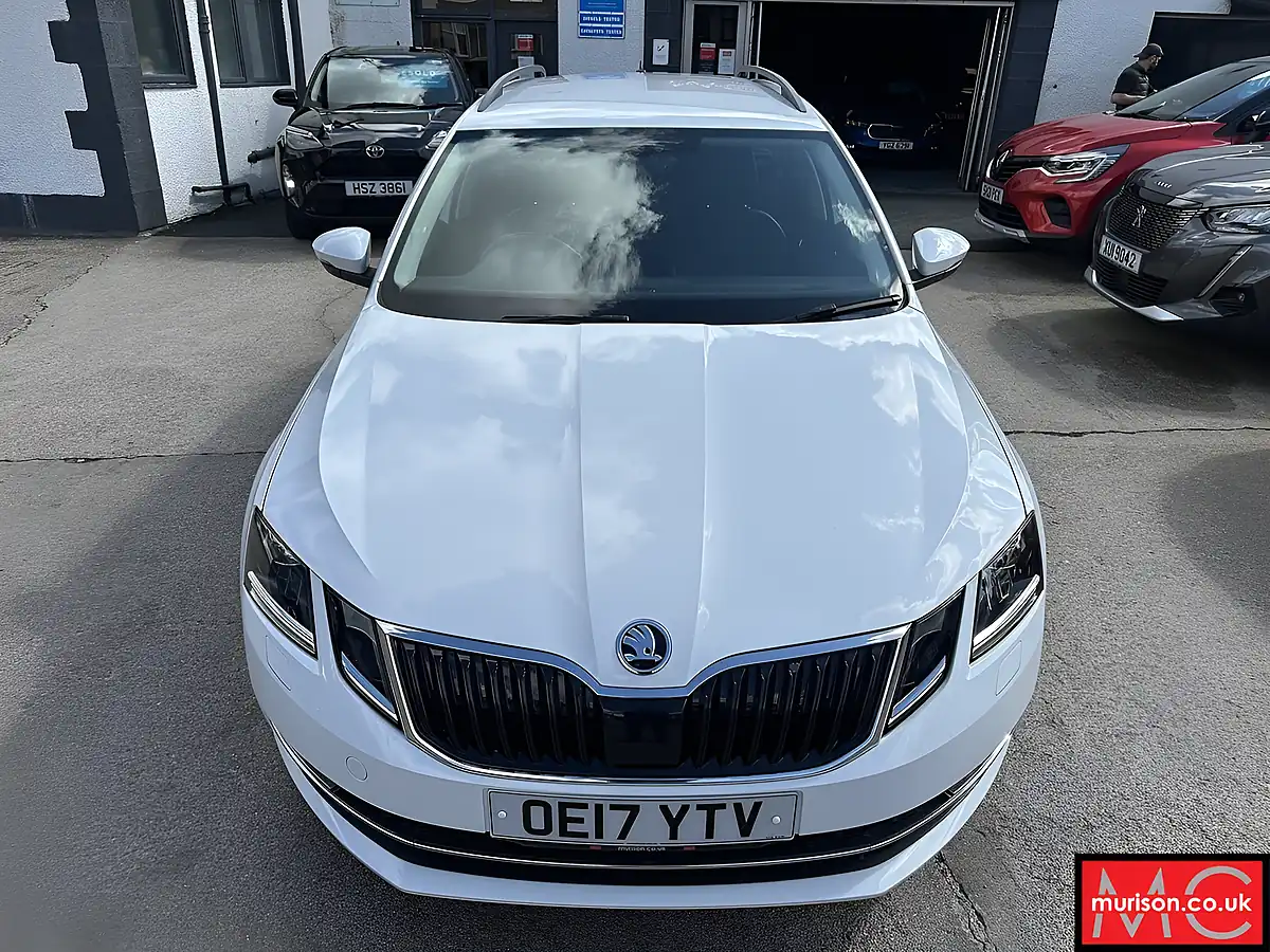 Used 2017 Skoda Octavia Se L White - Interior and Exterior details 5