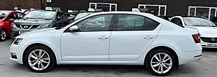 Used 2017 Skoda Octavia Se L White - Interior and Exterior details 5