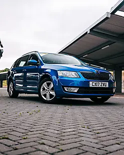 Used 2017 Skoda Octavia Se Race Blue Metallic - Interior and Exterior details 2