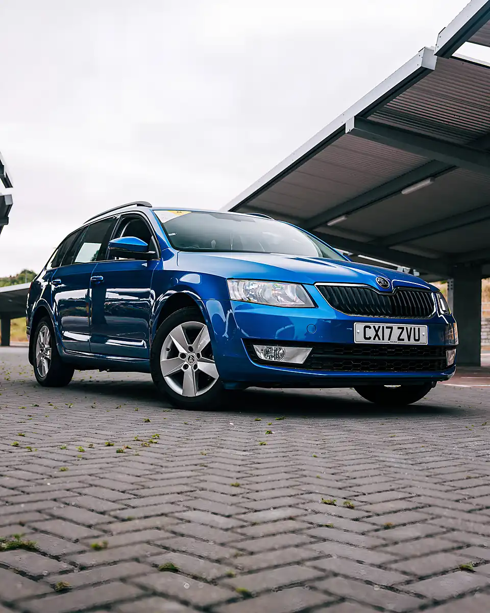 Used 2017 Skoda Octavia Se Race Blue Metallic - Interior and Exterior details 2