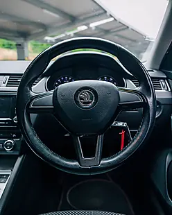 Used 2017 Skoda Octavia Se Race Blue Metallic - Interior and Exterior details 20