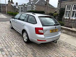 Used 2017 Skoda Octavia Se Silver - Interior and Exterior details 10