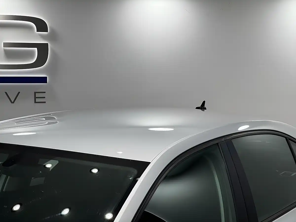 Used 2017 Skoda Octavia Se Sport Silver - Interior and Exterior details 11