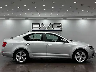 Used 2017 Skoda Octavia Se Sport Silver - Interior and Exterior details 8