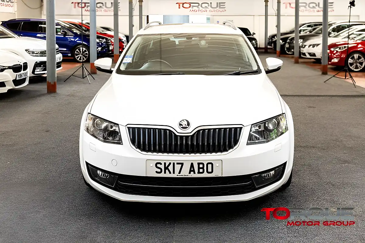 Used 2017 Skoda Octavia Se Sport White - Interior and Exterior details 13