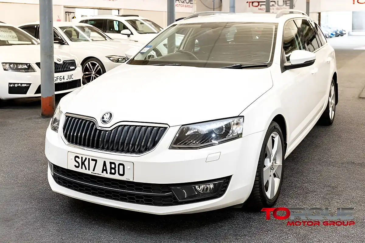 Used 2017 Skoda Octavia Se Sport White - Interior and Exterior details 16