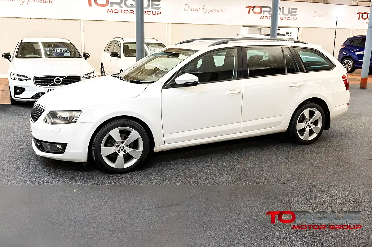 Used 2017 Skoda Octavia Se Sport White - Interior and Exterior details 19