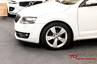 Used 2017 Skoda Octavia Se Sport White - Interior and Exterior details 6