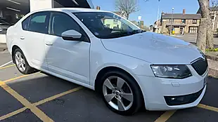Used 2017 Skoda Octavia Se Sport White - Interior and Exterior details 5