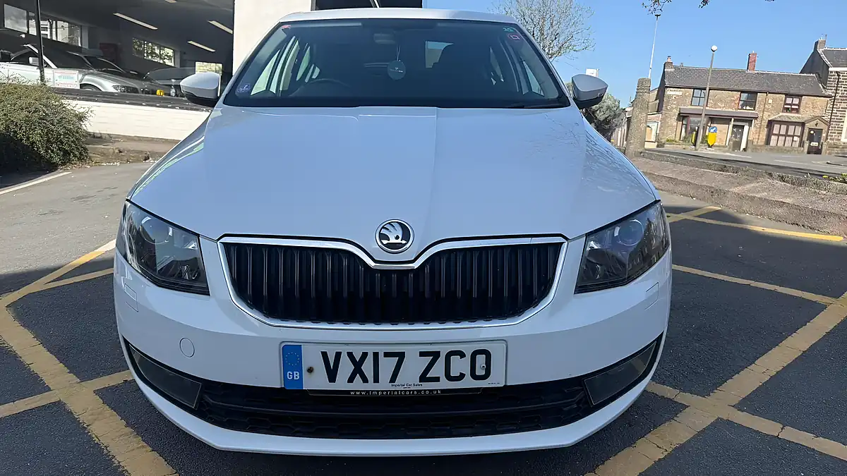 Used 2017 Skoda Octavia Se Sport White - Interior and Exterior details 6