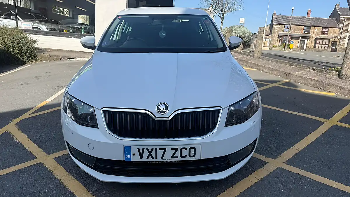 Used 2017 Skoda Octavia Se Sport White - Interior and Exterior details 9