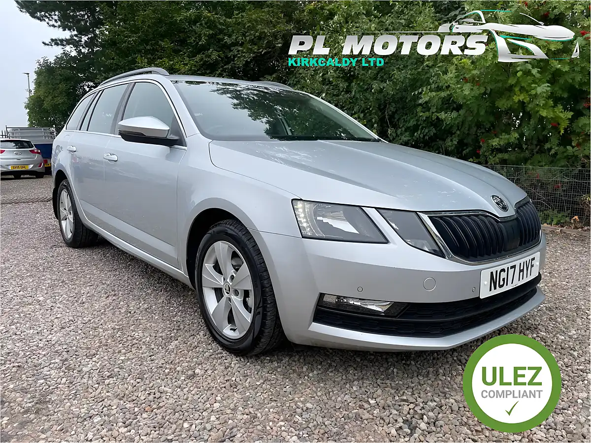 Used 2017 Skoda Octavia Se Technology Silver - Front View