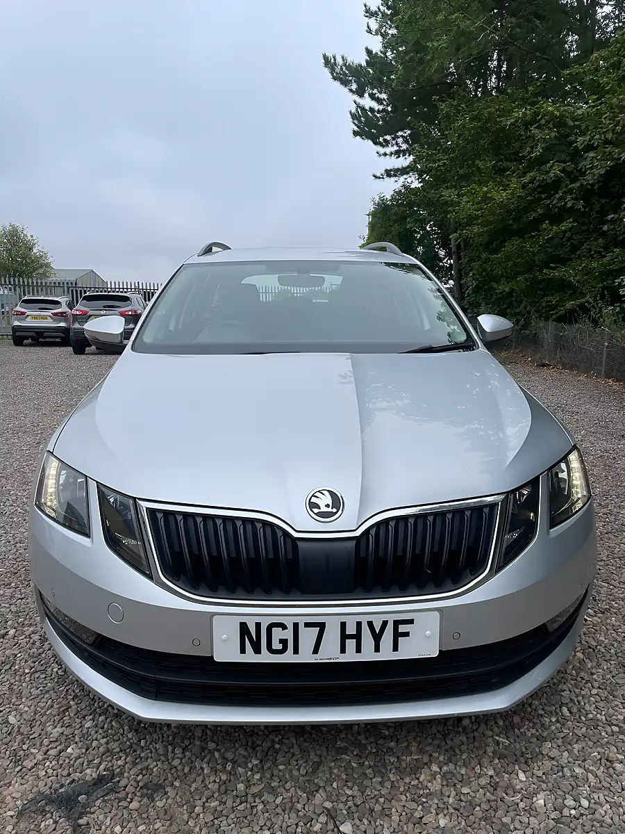 Used 2017 Skoda Octavia Se Technology Silver - Interior and Exterior details 8