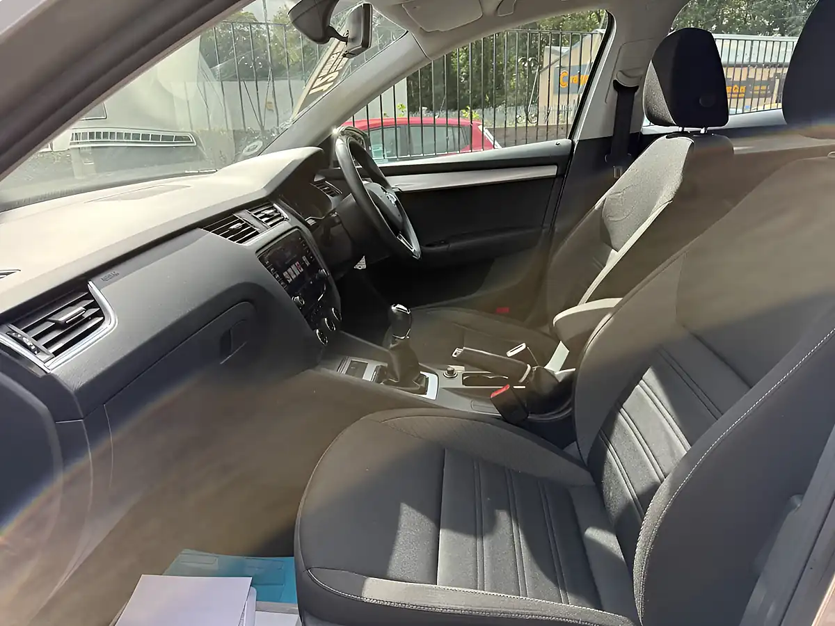 Used 2017 Skoda Octavia Se Titanium - Interior and Exterior details 15