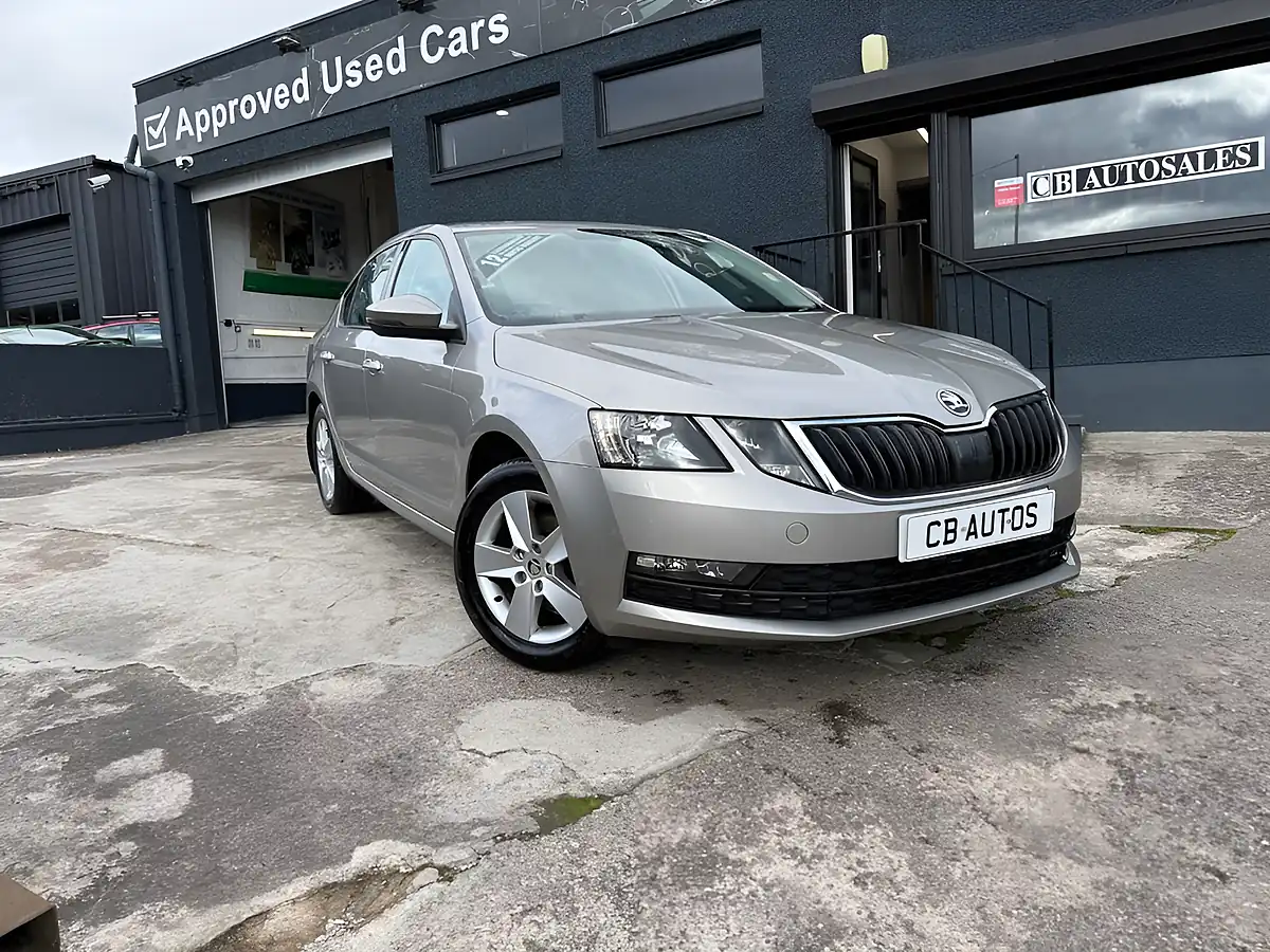 Used 2017 Skoda Octavia Se Titanium - Interior and Exterior details 9