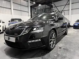 Used 2017 Skoda Octavia VRS Black - Interior and Exterior details 8