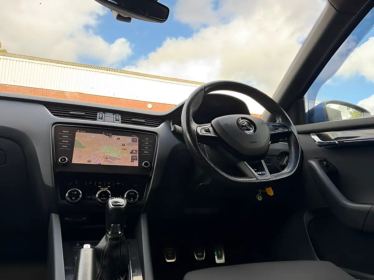 Used 2017 Skoda Octavia VRS Blue - Interior and Exterior details 11