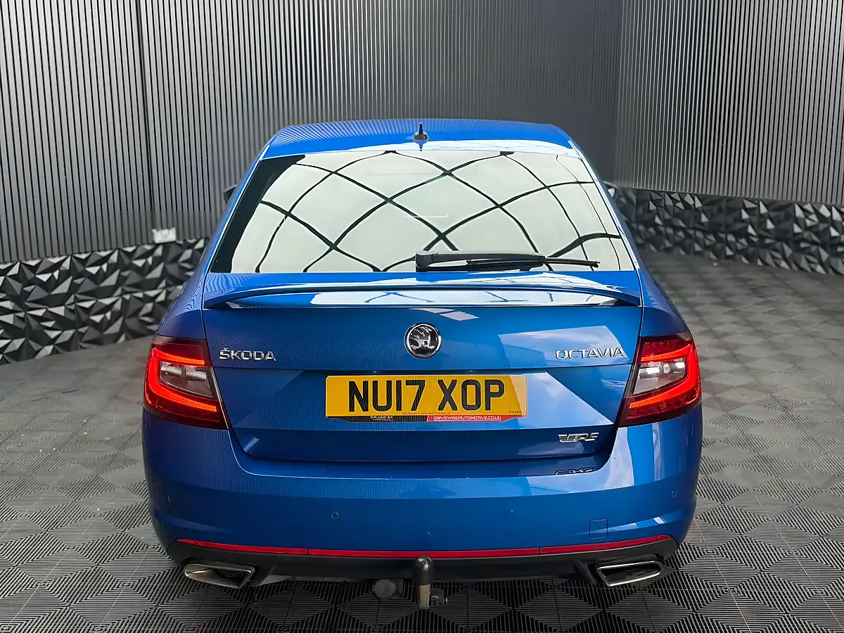 Used 2017 Skoda Octavia VRS Blue - Interior and Exterior details 10