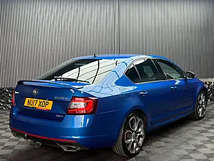 Used 2017 Skoda Octavia VRS Blue - Interior and Exterior details 11