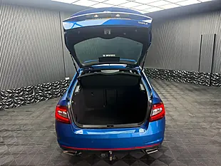 Used 2017 Skoda Octavia VRS Blue - Interior and Exterior details 17