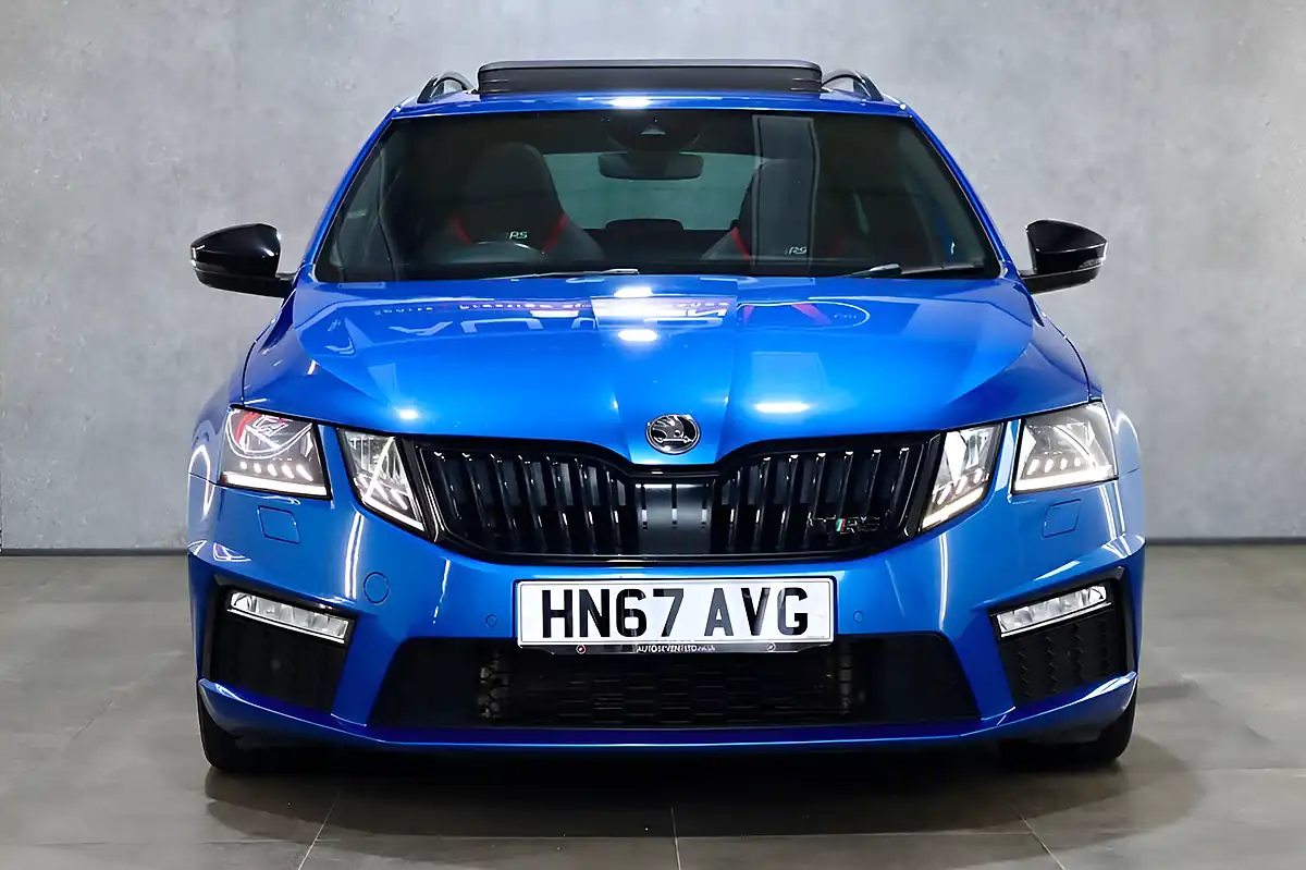 Used 2017 Skoda Octavia VRS Blue - Interior and Exterior details 20