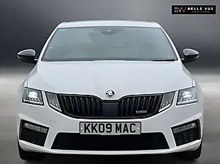Used 2017 Skoda Octavia VRS Candy White - Interior and Exterior details 13