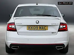 Used 2017 Skoda Octavia VRS Candy White - Interior and Exterior details 7