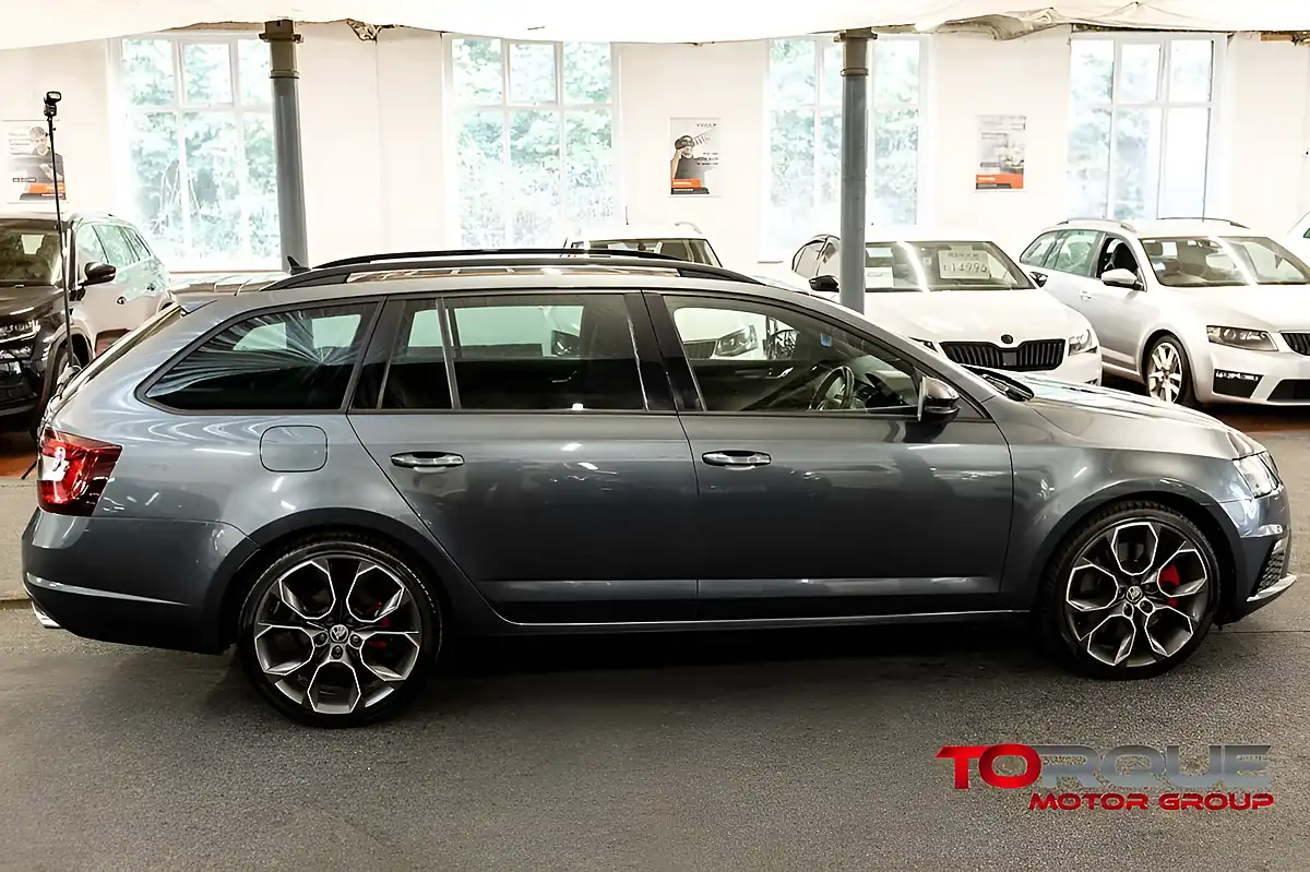 Used 2017 Skoda Octavia VRS Grey - Interior and Exterior details 12