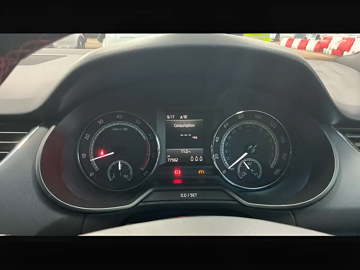 Used 2017 Skoda Octavia VRS Quartz Grey - Interior and Exterior details 14