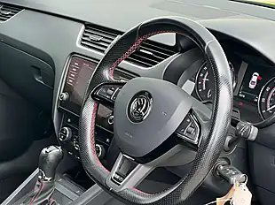 Used 2017 Skoda Octavia VRS Rallye Green - Interior and Exterior details 18