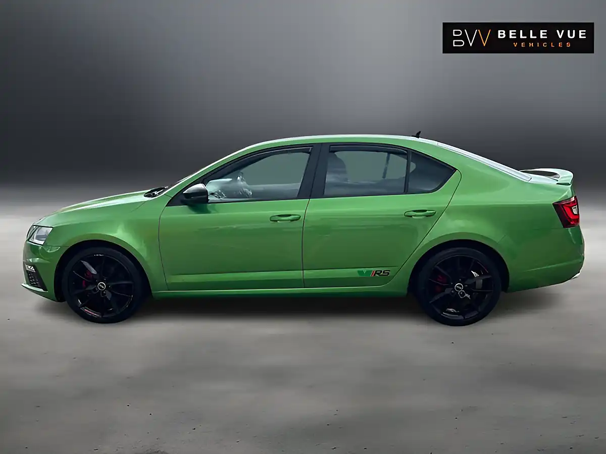 Used 2017 Skoda Octavia VRS Rallye Green - Interior and Exterior details 6
