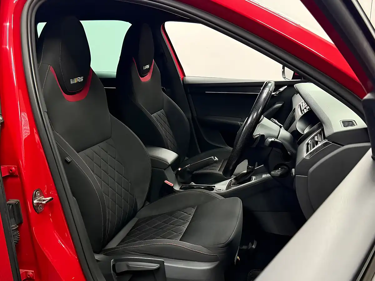Used 2017 Skoda Octavia VRS Red - Interior and Exterior details 13