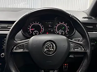 Used 2017 Skoda Octavia VRS Red - Interior and Exterior details 14