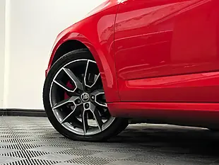 Used 2017 Skoda Octavia VRS Red - Interior and Exterior details 6