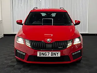 Used 2017 Skoda Octavia VRS Red - Interior and Exterior details 7