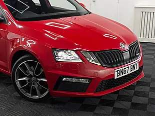 Used 2017 Skoda Octavia VRS Red - Interior and Exterior details 8