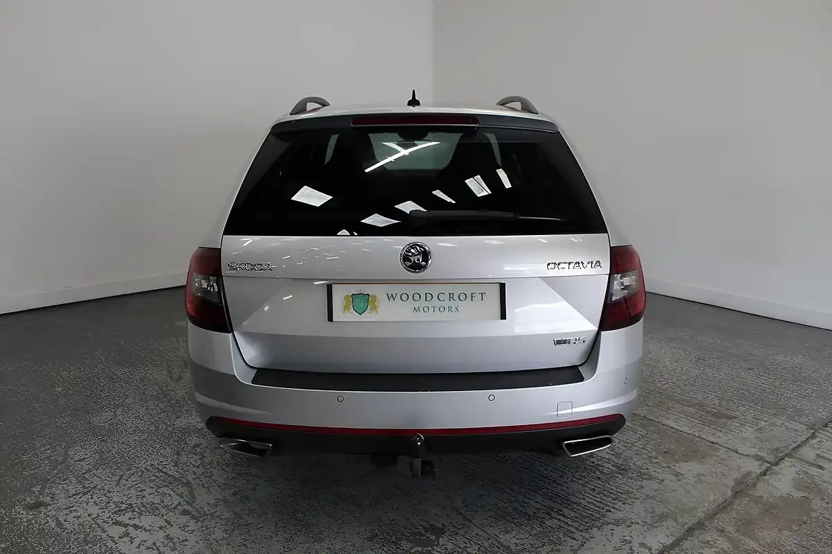 Used 2017 Skoda Octavia VRS Silver - Interior and Exterior details 10