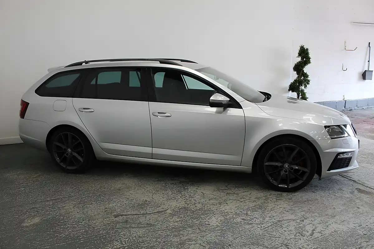 Used 2017 Skoda Octavia VRS Silver - Interior and Exterior details 3