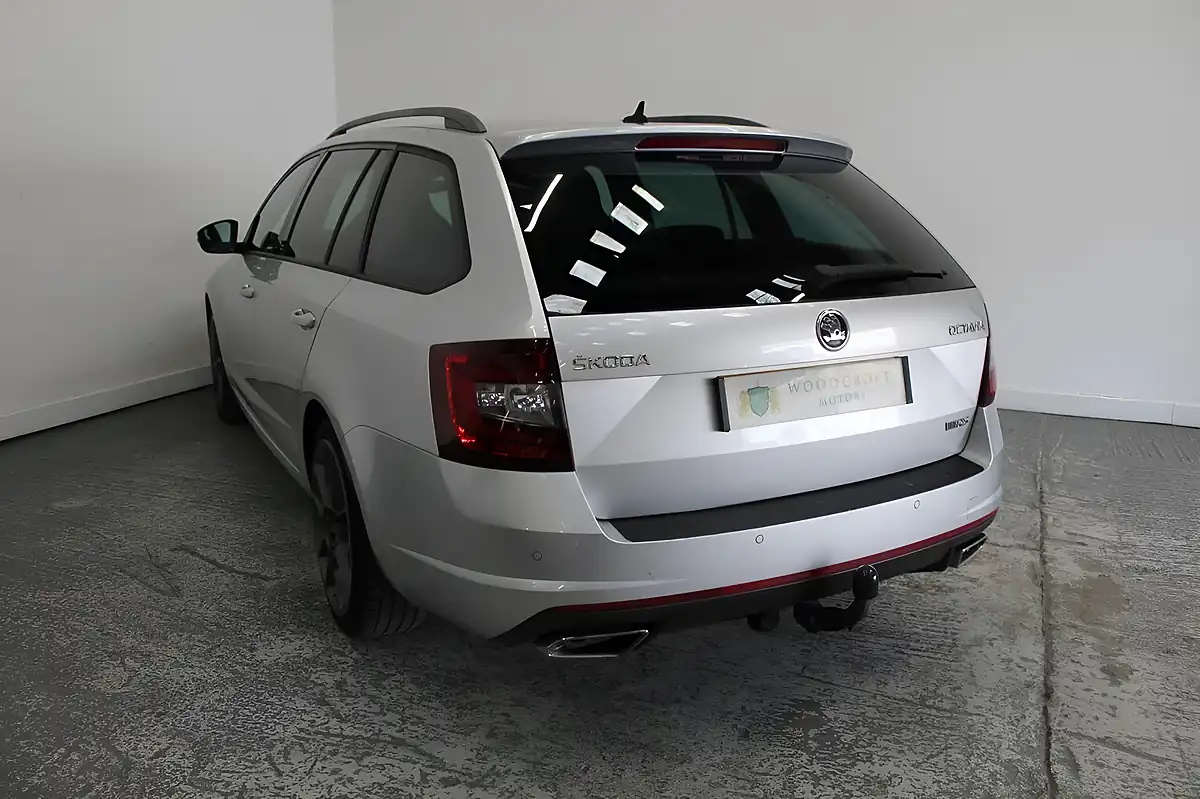 Used 2017 Skoda Octavia VRS Silver - Interior and Exterior details 5
