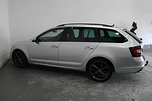 Used 2017 Skoda Octavia VRS Silver - Interior and Exterior details 7