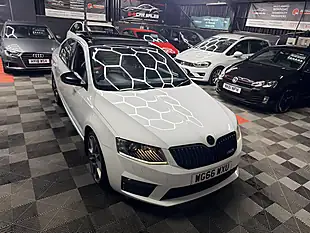 Used 2017 Skoda Octavia VRS White - Interior and Exterior details 11