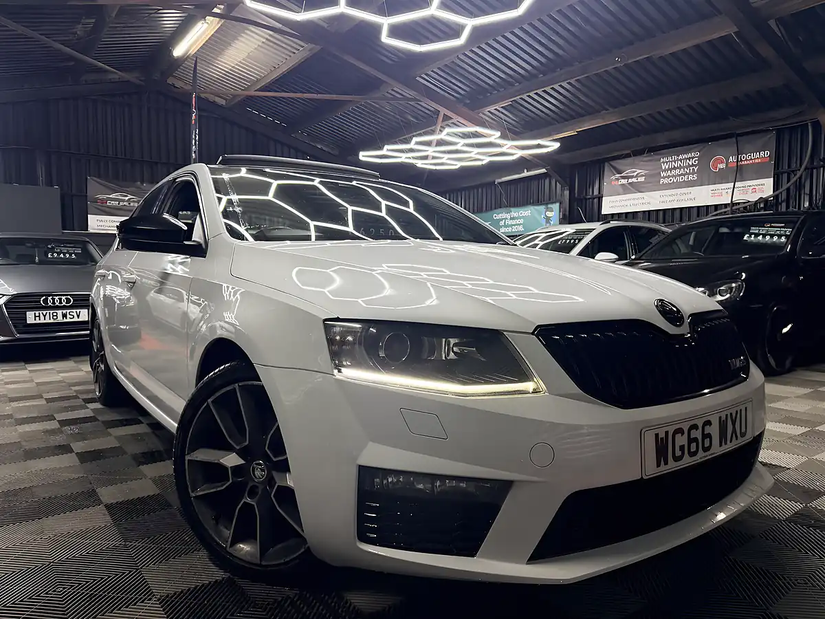 Used 2017 Skoda Octavia VRS White - Interior and Exterior details 2