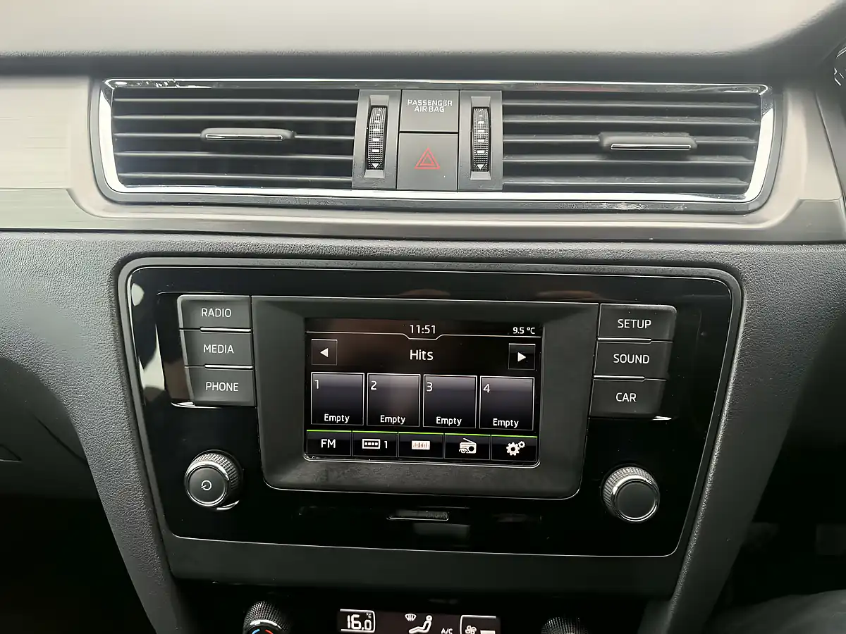 Used 2017 Skoda Rapid - Interior and Exterior details 16