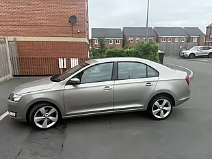 Used 2017 Skoda Rapid - Interior and Exterior details 3