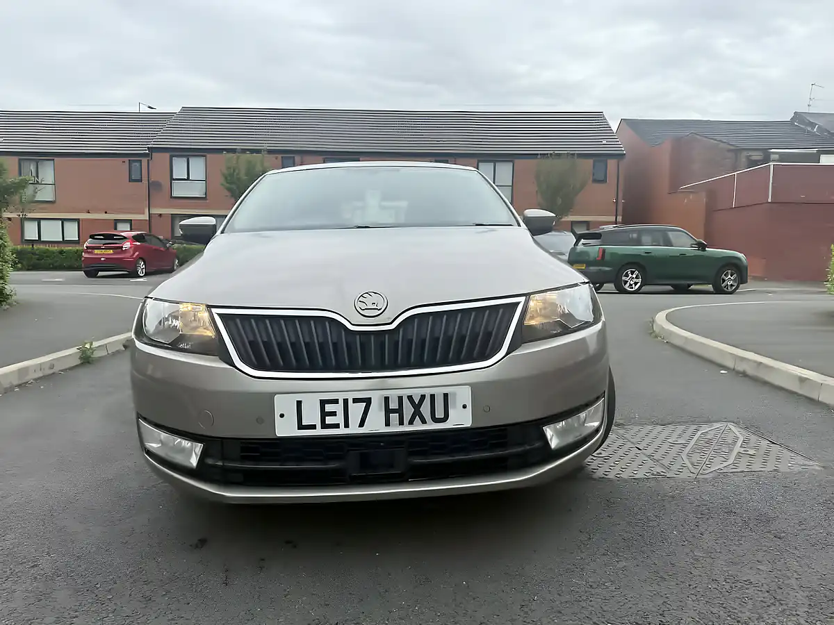Used 2017 Skoda Rapid - Interior and Exterior details 5